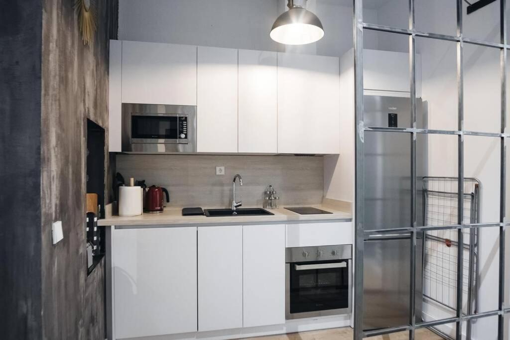 Apartamentos Plaza De Pedro Zerolo III マドリード エクステリア 写真